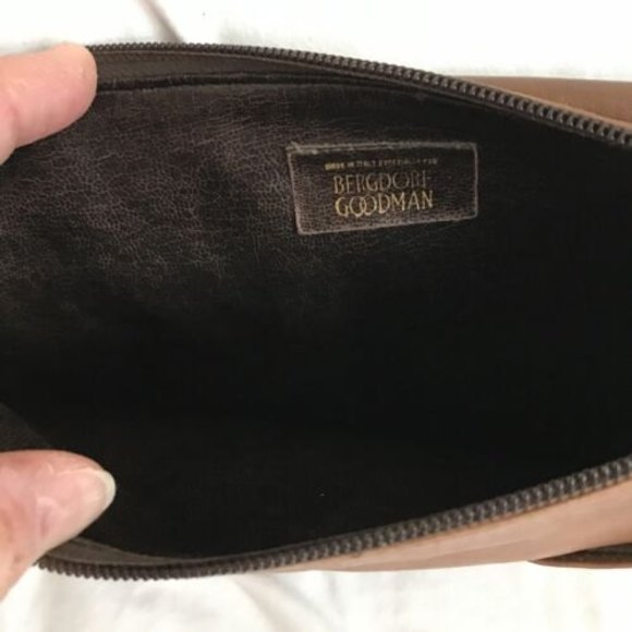 Vtg BERGDORF GOODMAN Italian Leather flap front shoulder bag- Excellent Vintage - Picture 4 of 7